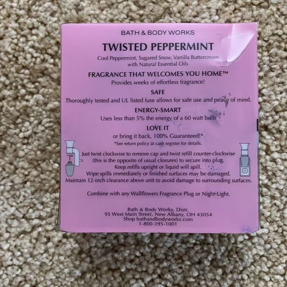 Bundle of 3, 2-pack Bath and Body Works Wallflowers Refills - Picture 7 of 8